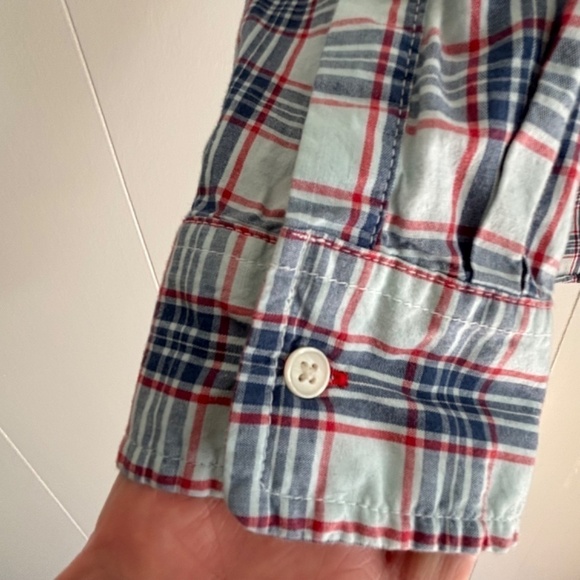 Gap ladies button down plaid shirt red and blue size M - Picture 5 of 11